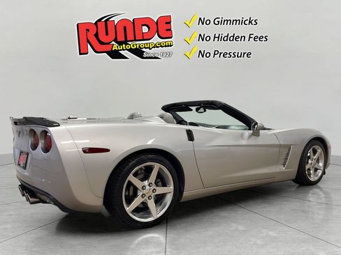 Used 2005 Chevrolet Corvette Convertible w/ Preferred Equipment Group RWD image 6