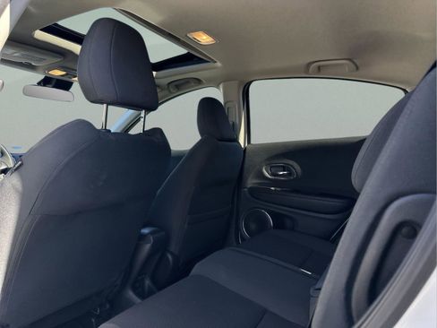 Certified 2022 Honda HR-V EX image 16