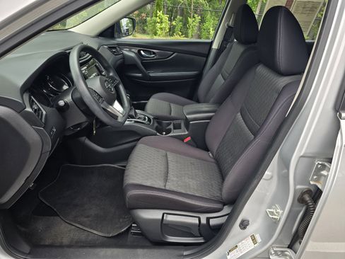 Used 2018 Nissan Rogue S AWD/4WD image 11