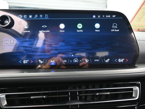 Used 2024 Chevrolet Traverse LS FWD image 29