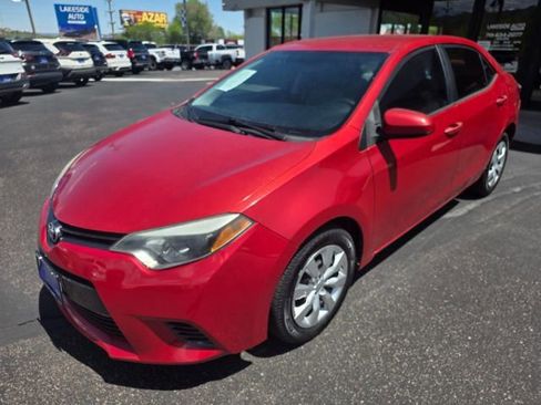 Used 2016 Toyota Corolla LE FWD image 2