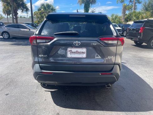 Used 2024 Toyota RAV4 XLE Premium FWD image 4