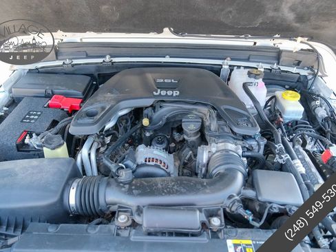 Used 2018 Jeep Wrangler Unlimited Sport S AWD/4WD image 13