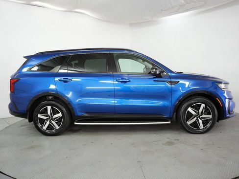 Used 2021 Kia Sorento EX FWD image 5