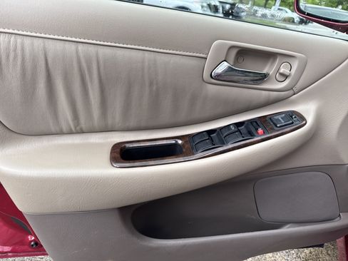 Used 2002 Honda Accord EX image 10