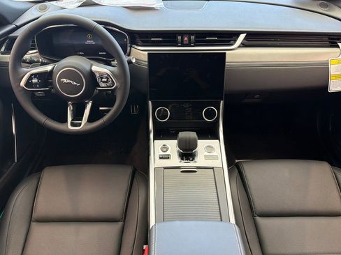 Used 2024 Jaguar XF R-Dynamic SE AWD/4WD image 21