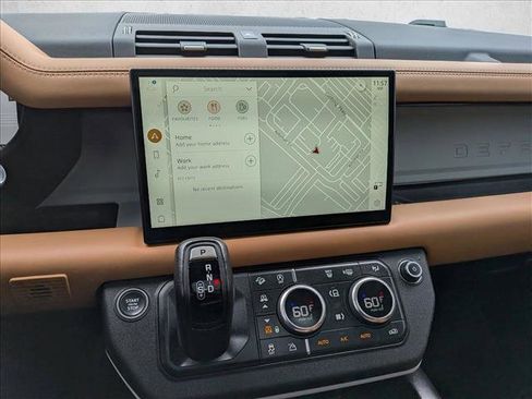 Used 2024 Land Rover Defender 130 S image 15