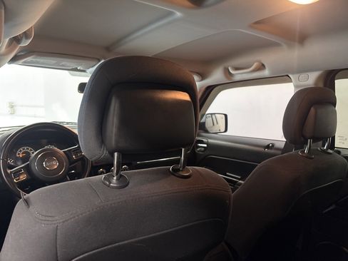 Used 2014 Jeep Patriot Latitude image 13