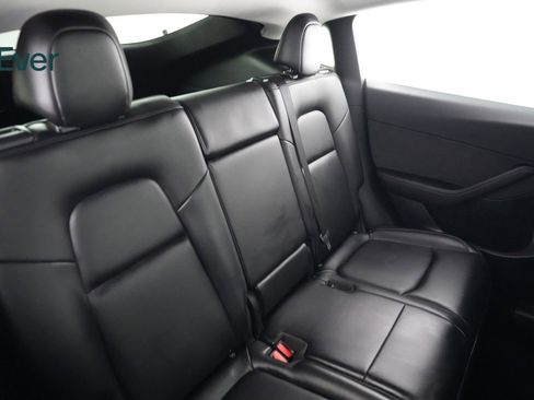 Used 2024 Tesla Model Y Long Range image 5