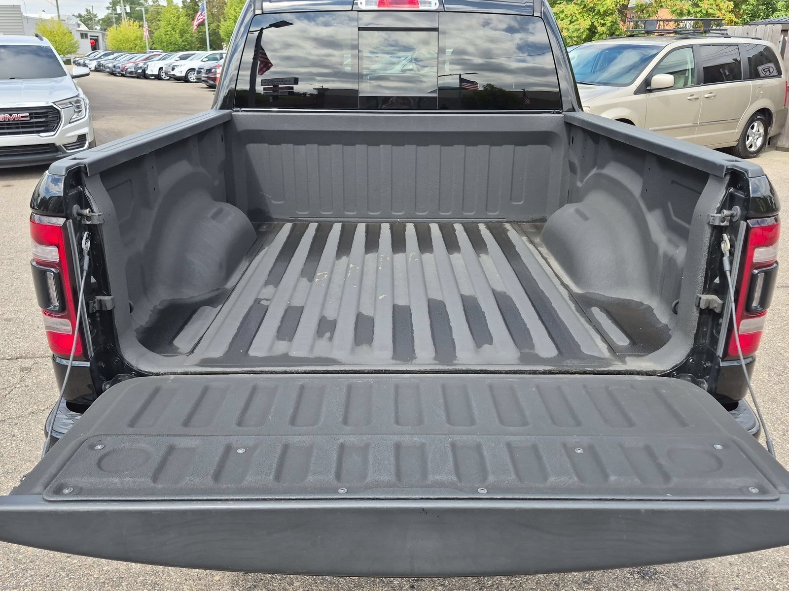 Used 2021 RAM 1500 Big Horn AWD/4WD image 30