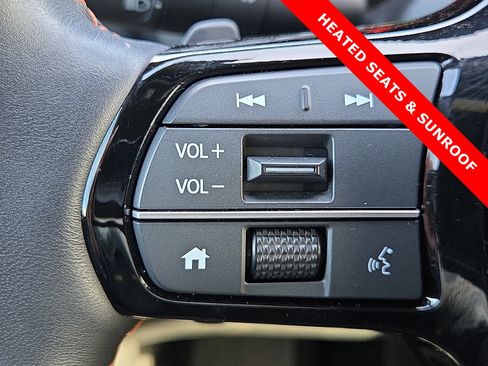 Used 2025 Honda Pilot TrailSport image 21