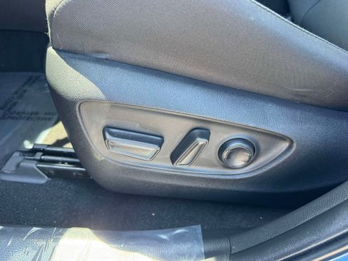 Used 2023 Toyota RAV4 AWD Hybrid image 20