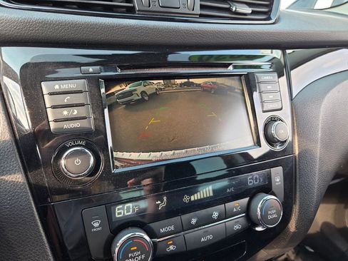 Used 2020 Nissan Rogue Sport SV image 32