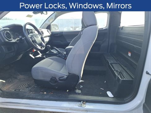 Used 2018 Toyota Tacoma SR RWD image 16
