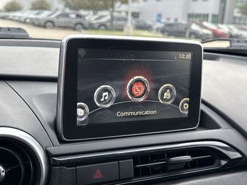 Used 2017 MAZDA MX-5 Miata RF Grand Touring image 19