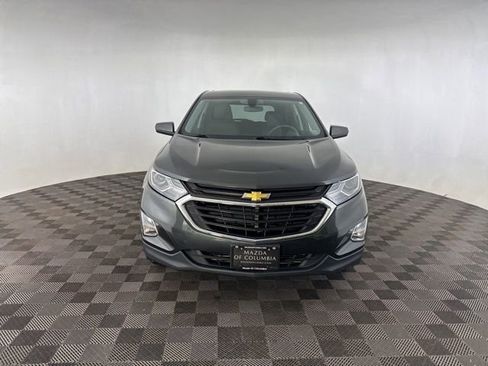 Used 2018 Chevrolet Equinox LT image 2