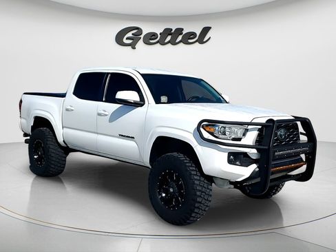 Used 2020 Toyota Tacoma SR w/ SR Convenience Package image 8