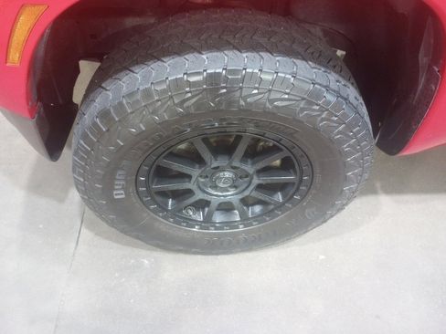 Used 2022 Nissan Frontier S w/ Technology Package image 31