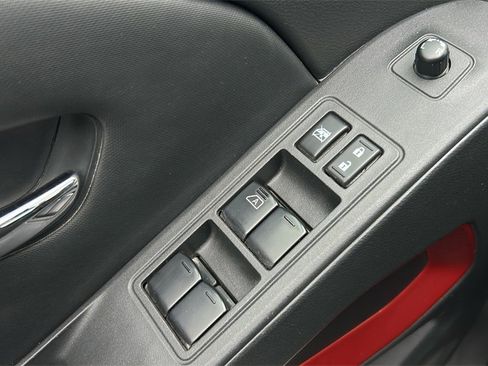 Used 2024 Nissan Frontier PRO-4X w/ Pro Convenience Package image 11