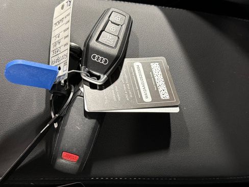 Used 2025 Audi Q5 Premium Plus w/ Premium Plus AWD/4WD image 24