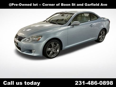 Used 2010 Lexus IS 250C image 1