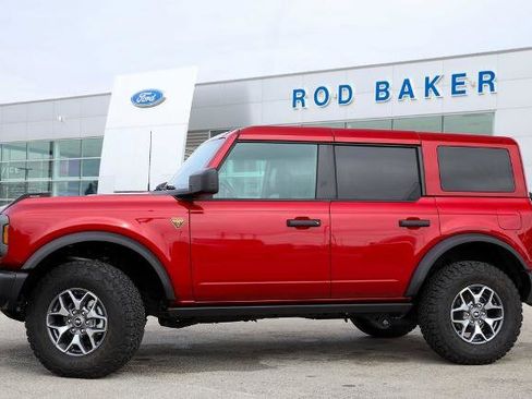 Certified 2025 Ford Bronco Badlands image 3