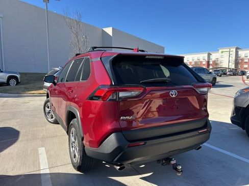 Used 2023 Toyota RAV4 XLE image 5