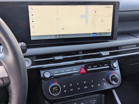 Used 2025 Hyundai Santa Cruz Limited image 13