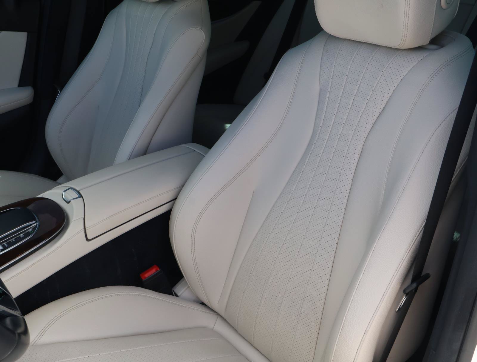Used 2021 Mercedes-Benz E 350 Sedan image 14