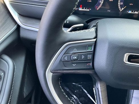 New 2025 Jeep Grand Cherokee Limited image 29