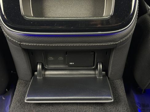 Used 2022 Mercedes-Benz S 500 4MATIC w/ AMG Line Package image 45