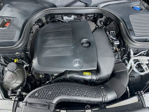 Used 2020 Mercedes-Benz GLC 300 GLC 300 image 31