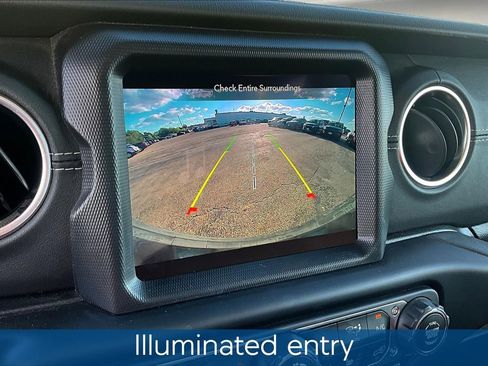 Used 2021 Jeep Wrangler Unlimited Sahara w/ Cold Weather Group image 16