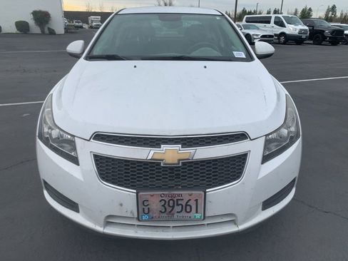 Used 2013 Chevrolet Cruze Eco image 6
