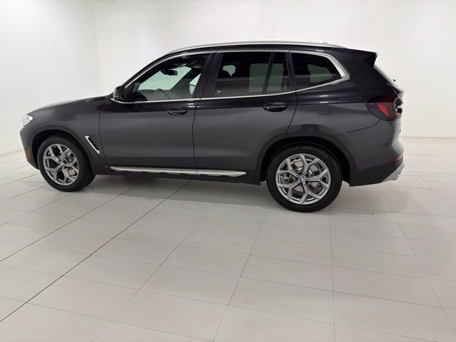 Certified 2024 BMW X3 xDrive30i w/ Premium Package AWD/4WD image 2