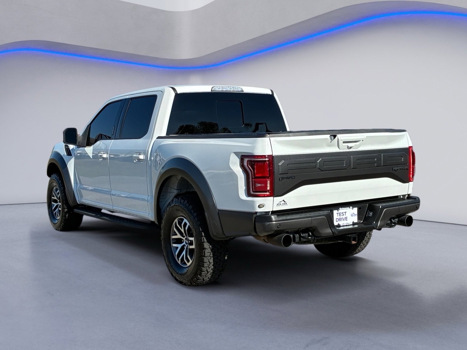 Used 2018 Ford F150 Raptor w/ Equipment Group 802A Luxury AWD/4WD image 3