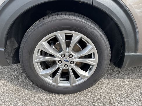 Used 2021 Ford Explorer Limited RWD image 18