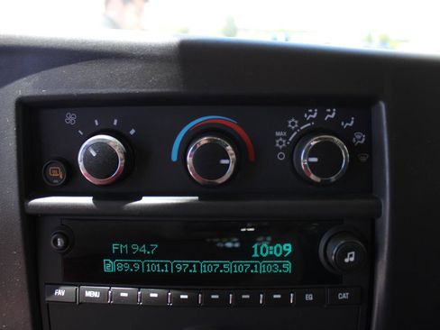 Used 2024 Chevrolet Express 2500 w/ Driver Convenience Package RWD image 15