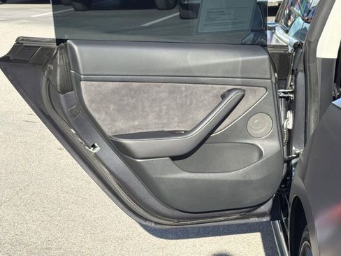 Used 2022 Tesla Model 3 Performance image 26
