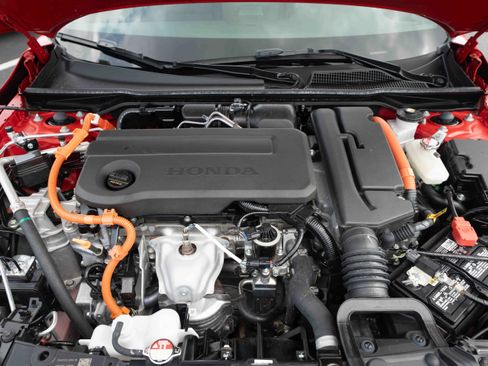 Certified 2025 Honda Civic Sport Touring image 30