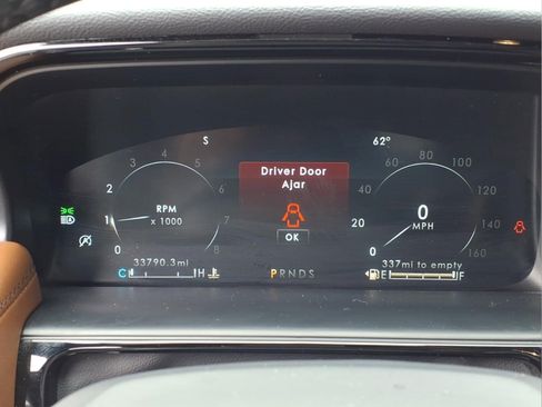 Certified 2023 Lincoln Nautilus Reserve AWD/4WD image 8