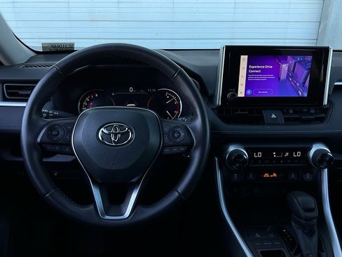 Used 2025 Toyota RAV4 XLE image 14