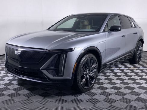 New 2025 Cadillac Lyriq Sport w/ Nappa Leather Package AWD/4WD image 19