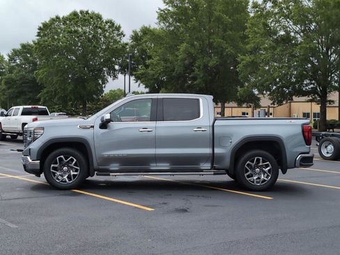 Used 2024 GMC Sierra 1500 SLT w/ SLT Premium Plus Package AWD/4WD image 2