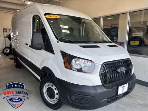 Used 2024 Ford Transit 250 148 Medium Roof RWD image 2