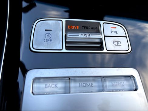 New 2026 Genesis GV70 2.5T image 21