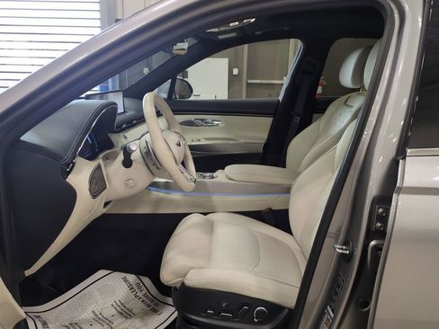 Certified 2025 Genesis Electrified GV70 w/ Prestige Package AWD/4WD image 14
