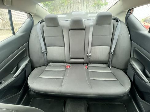 Used 2024 Nissan Altima 2.5 SV FWD image 23