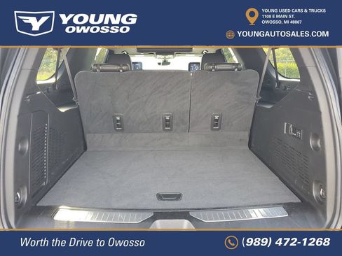 Used 2021 Chevrolet Suburban High Country w/ Premium Package 2 AWD/4WD image 34