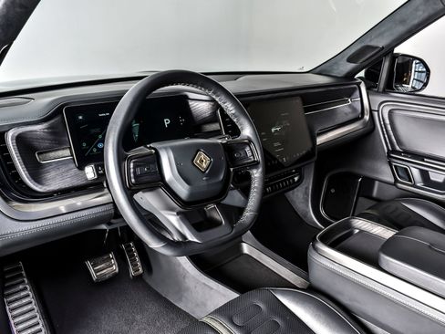 Used 2024 Rivian R1S Adventure AWD/4WD image 15
